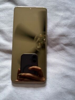 T-Mobile smartphone, Model: REVVL V+ 5G, Memory: 64 Gb, unlocked!